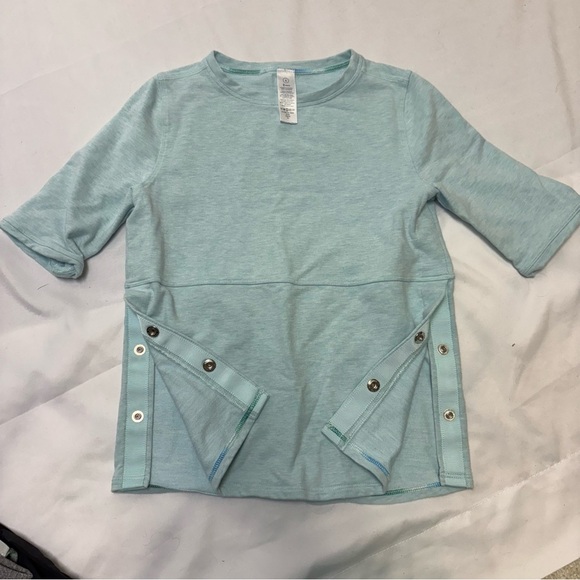 Ivivva Girls 6-7 5 Piece Clothing Bundle Capri Pants Tank Tops Tee Shirt Hoody - Picture 2 of 9